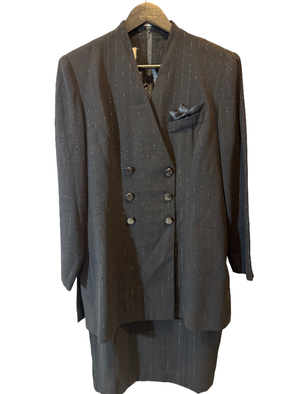 City Strategist Suit