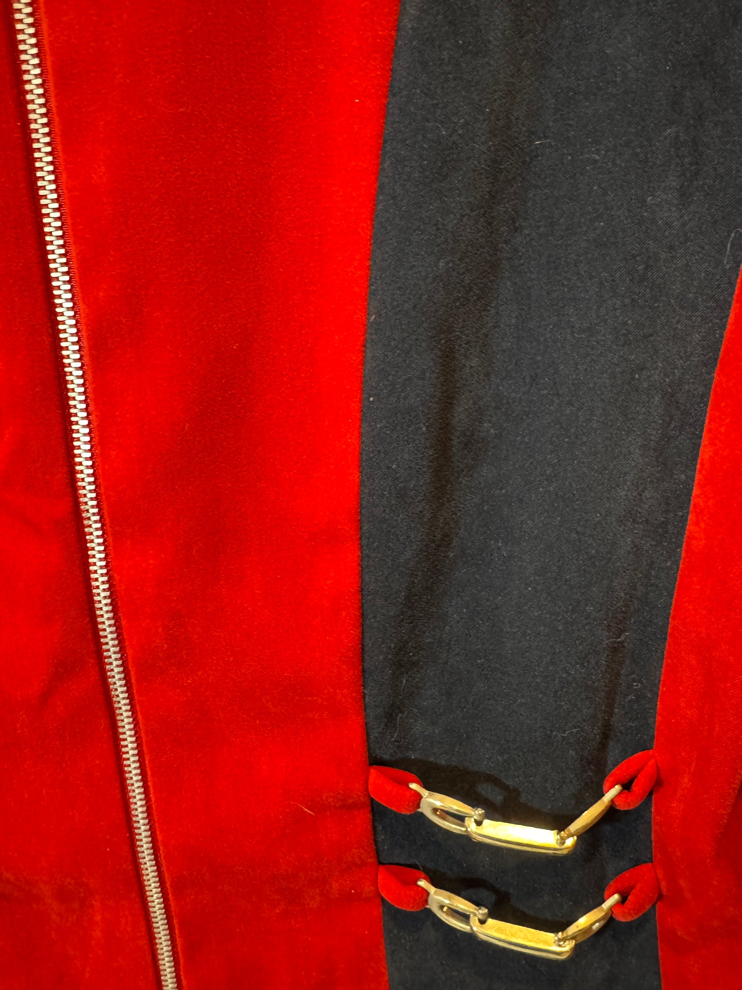Red bar suit
